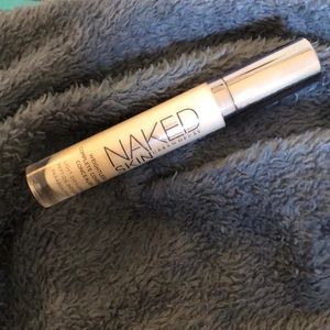 Urban Decay Naked Skin concealer